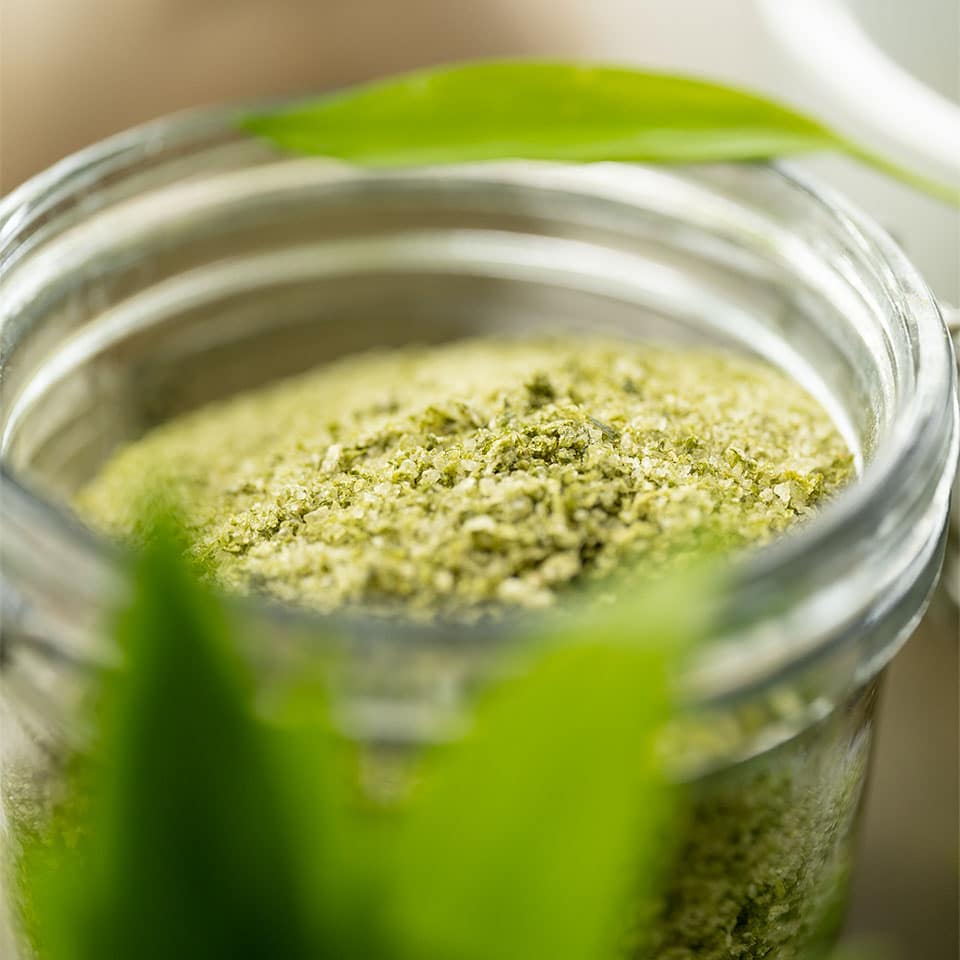 Salt until the wild garlic